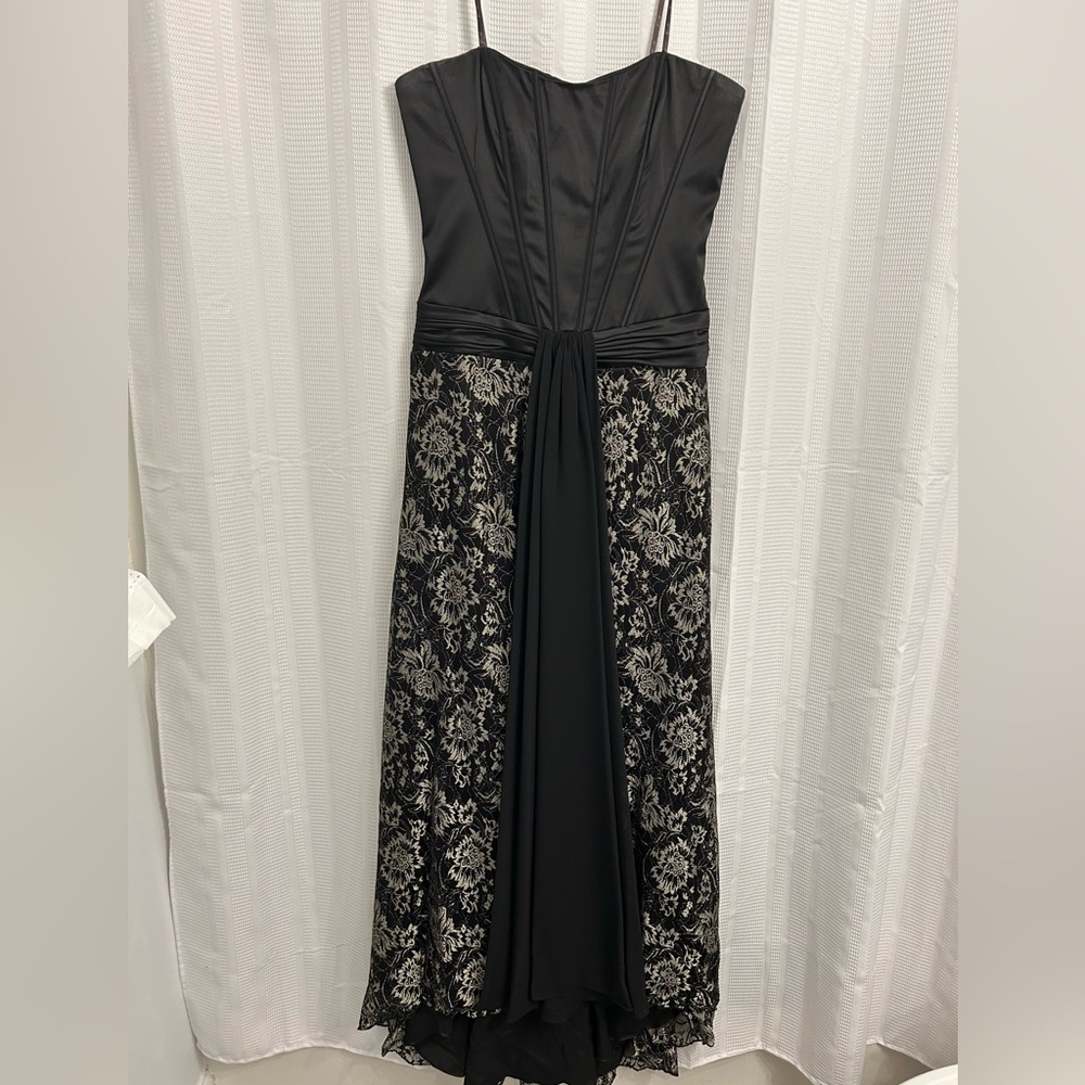 Camille La Vie Corseted Black and Gold Floral Lace Formal Gown